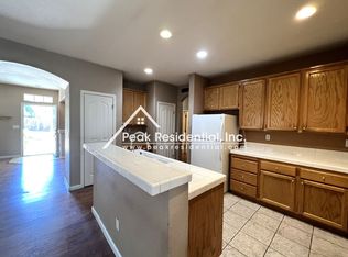 8475 Elam Creek Ct, Orangevale, CA 95662