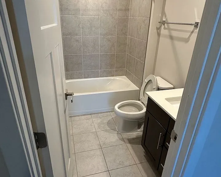 1006 Alum Spring Rd — Photo 3