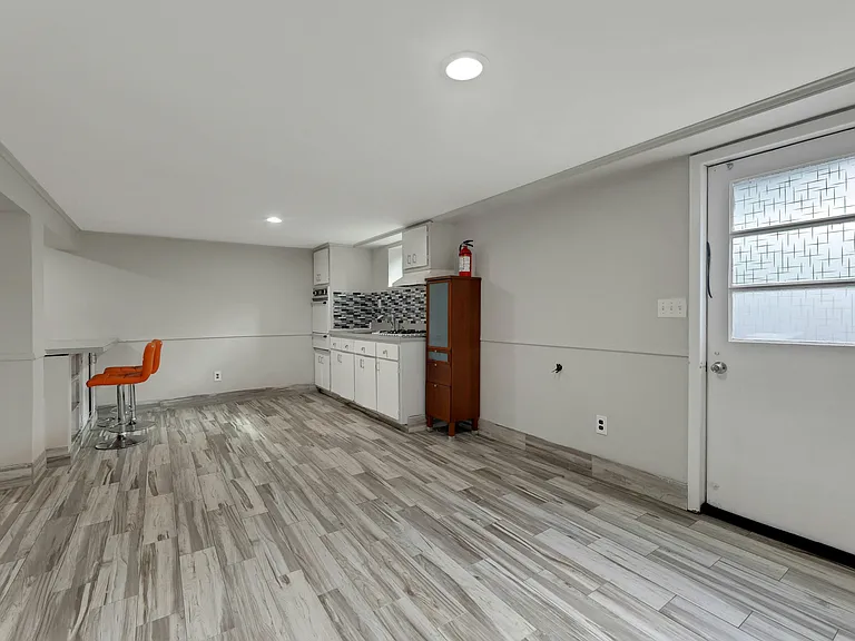 2 Carlen Ct #1 — Photo 19