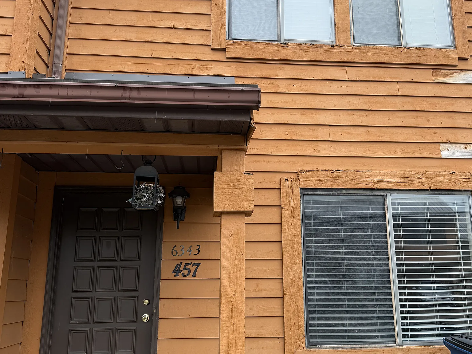 2 bed, 1.5 bath, 1320 sqft, $900 — Photo 2