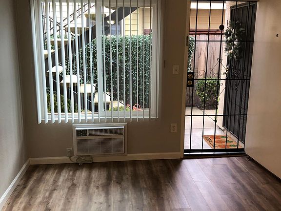 2nd image of 4475 Cherokee Ave APT 2