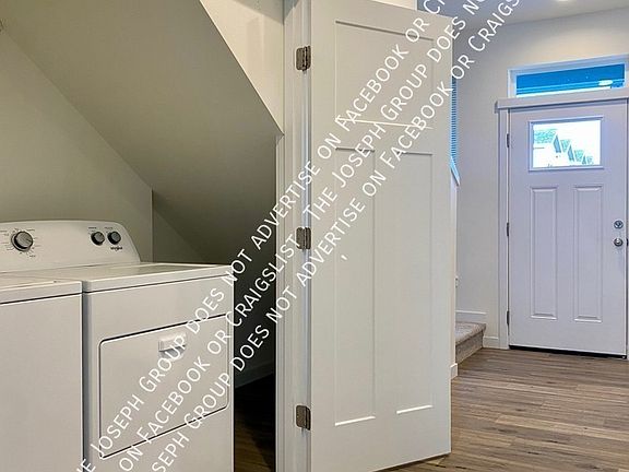 4th image of 2280 Brome St Unit B