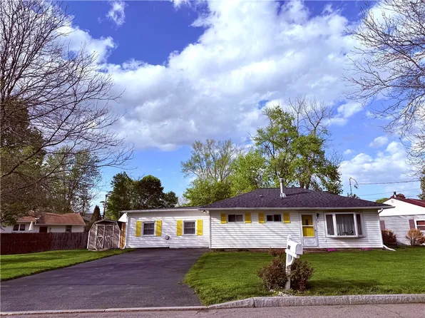 24 Garden St, Geneva, NY 14456