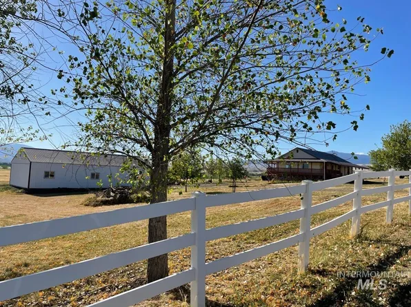 2879 Fort Rd, Cambridge, ID 83610