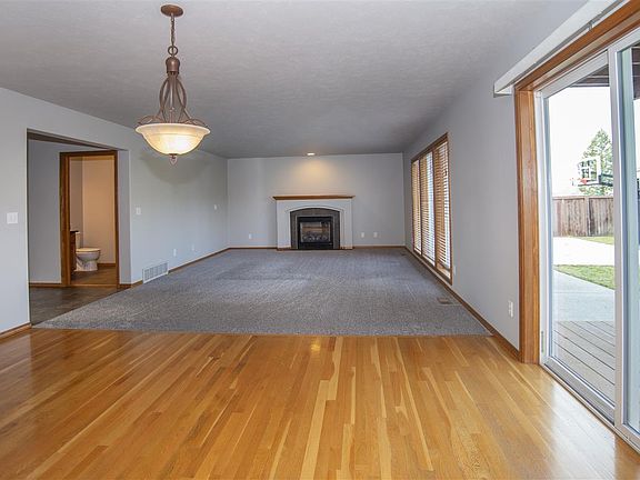 5th image of 1911 S Morningside Heights Dr