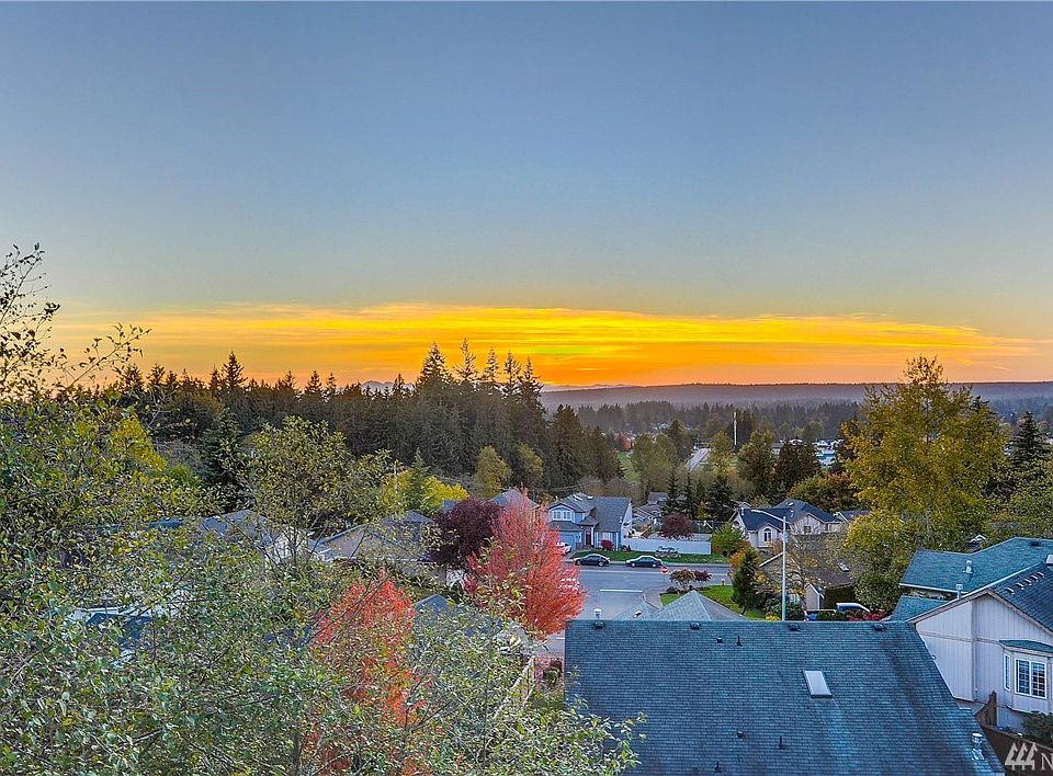 1st image of 8414 76th Ave NE