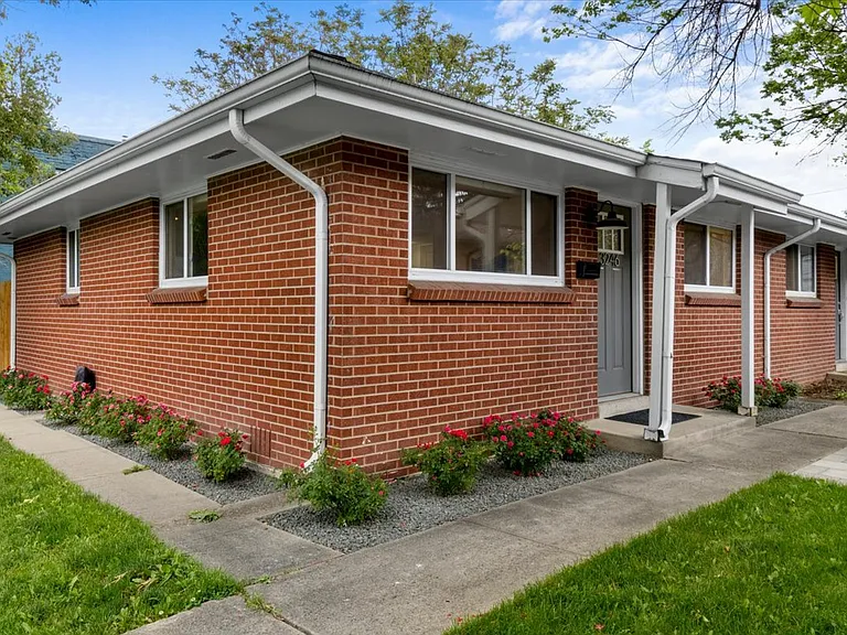 3246 N Columbine St — Photo 1