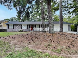 6411 Edenfield Dr, Lithonia, GA