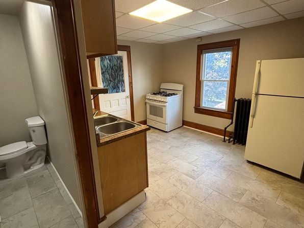 14 Camden St APT 2
