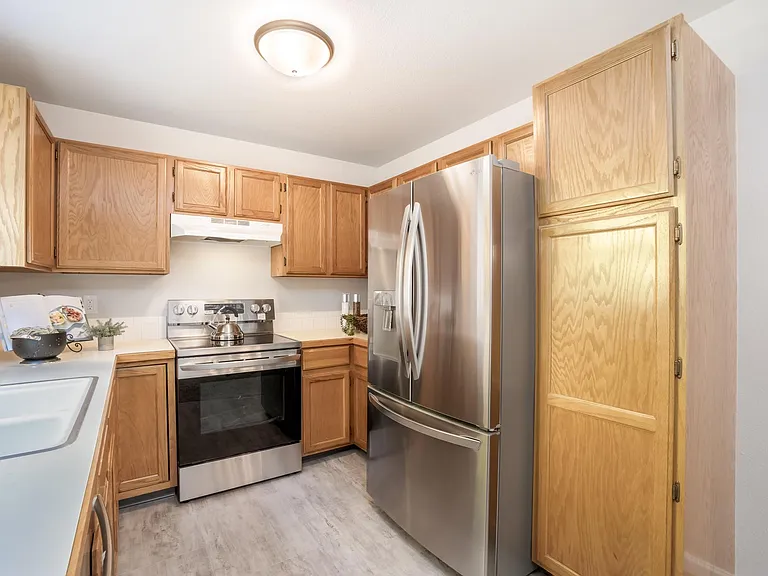 2801 Leisure Dr #B — Photo 8