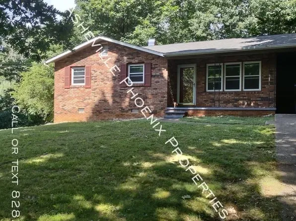 509 Wilson Ave, Swannanoa, NC 28778