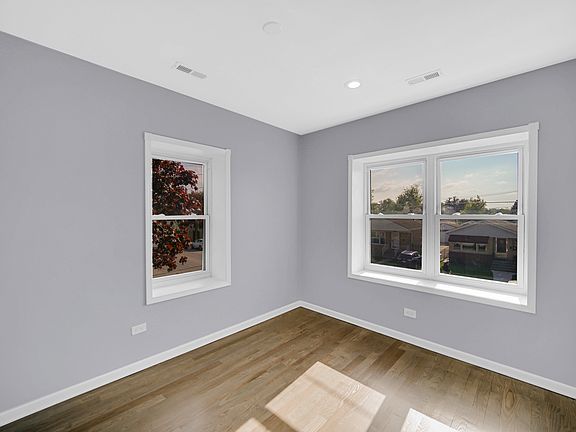 5th image of 4335 Lawndale Ave #1F