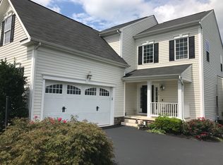 658 Lake Redman Ct, Seven Valleys, PA 17360