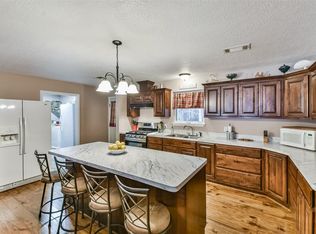 2732 Upper Leggett Rd, Leggett, TX 77350