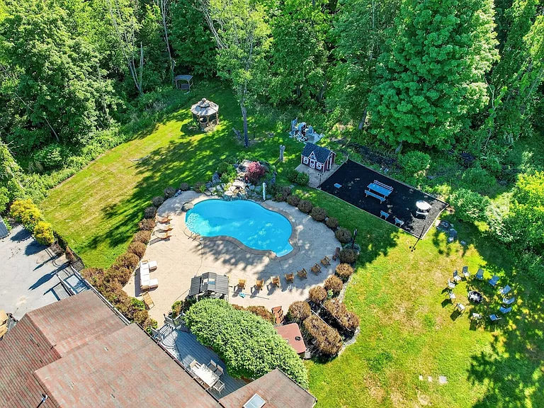 661 Lakes Rd #ID1563992P — Photo 27