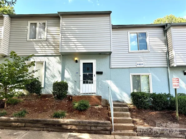 1921 Mereview Ct Unit 34, Charlotte, NC 28210