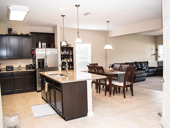 4th image of 108 Mission Trace Dr