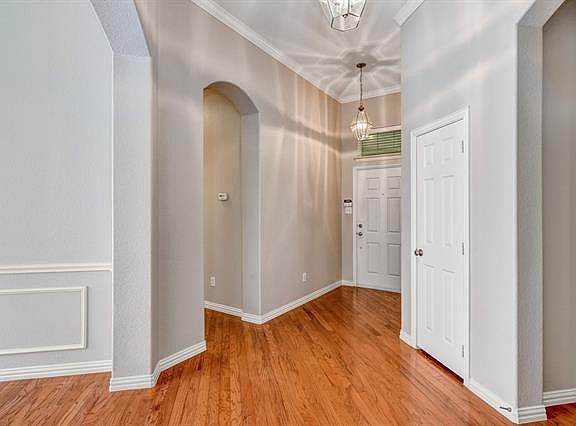 4th image of 4616 Hearthstone Dr