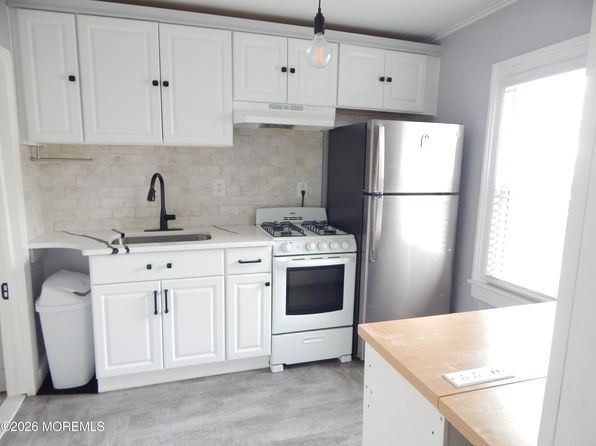 90 Mount Hermon Way APT 2