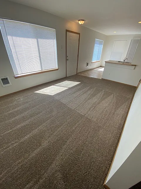 7436 SW 5th Ave — Photo 4