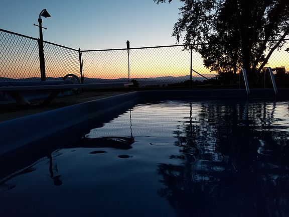 Poolside Mountain View