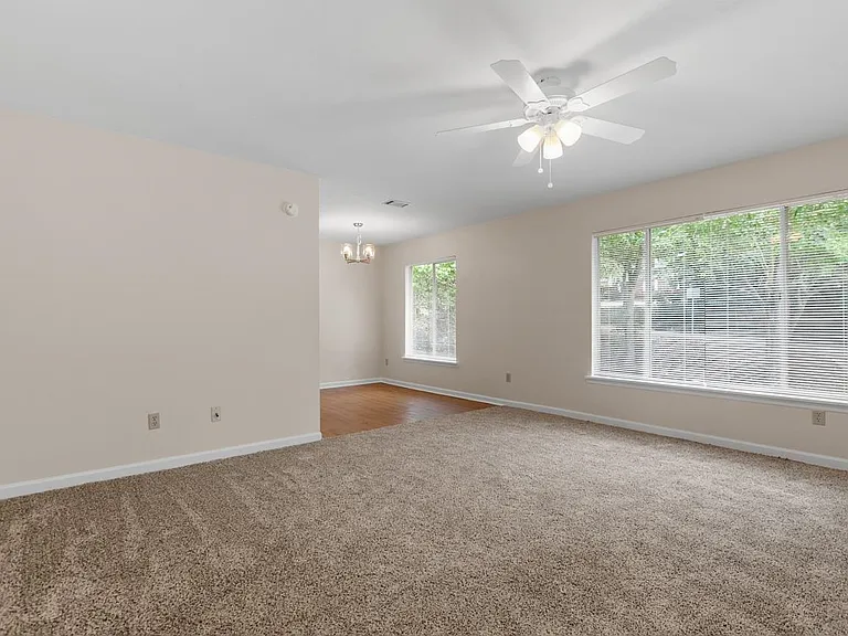 2188 Claremont Ln #C — Photo 5