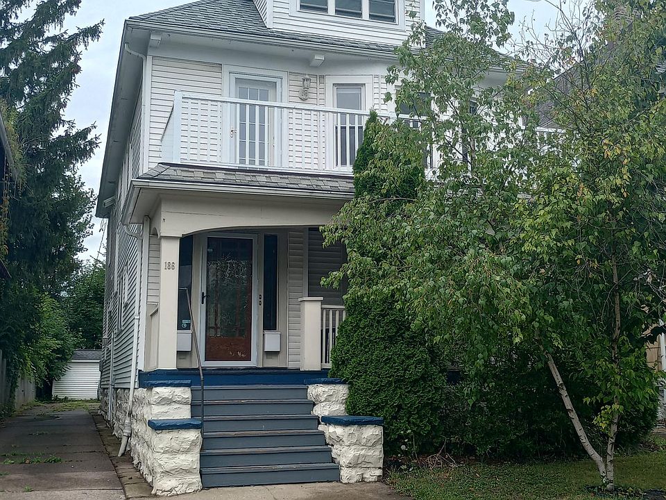 1st image of 186 N Park Ave #2