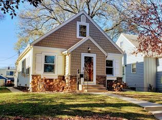 1611 Fernwood St, Saint Paul, MN 55108