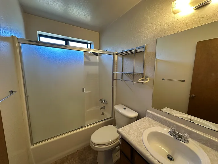 507 McGowan St — Photo 9