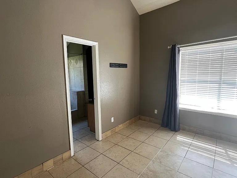 4218 Hawk Meadow Dr — Photo 33