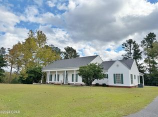 4749 Scenic View Dr, Marianna, FL 32446