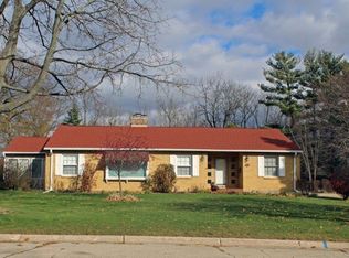 518 Laurel Hghts Dr, Delavan, WI 53115