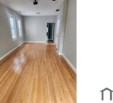 8008 S Escanaba Ave #1-2 — Photo 18