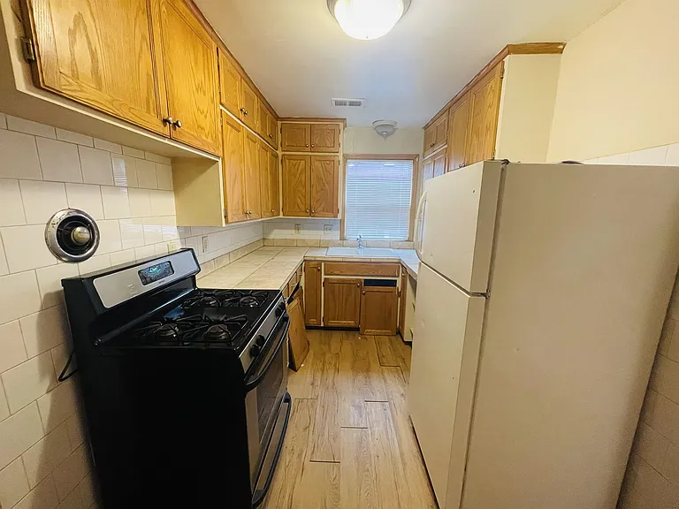 2419 Plymouth Ave N #102 — Photo 1