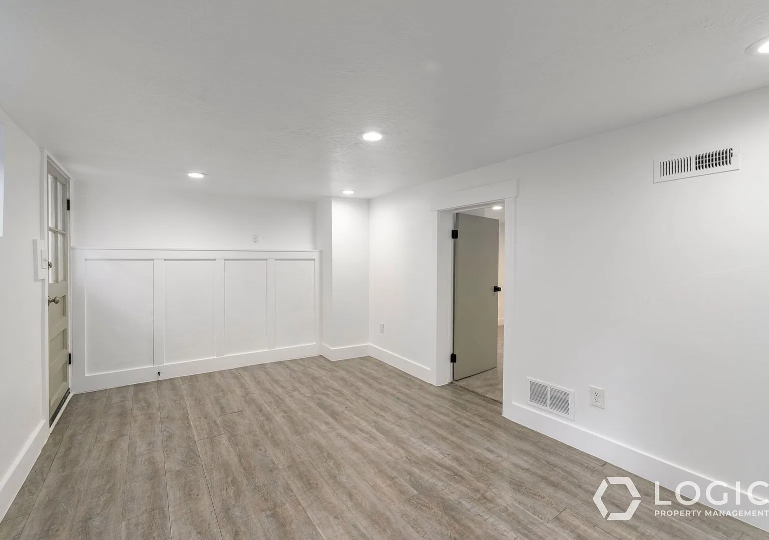 2 Bed / 1 Bath Duplex for Rent in Salt Lake City, UT — Photo 4