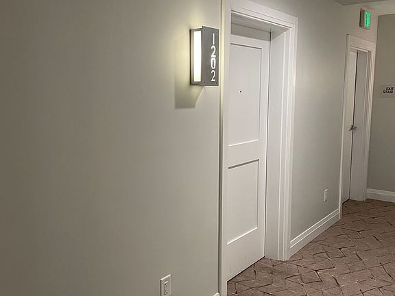 4th image of 725 Church St #1202