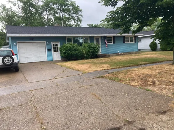 1562 Colonial Rd, Muskegon, MI 49441