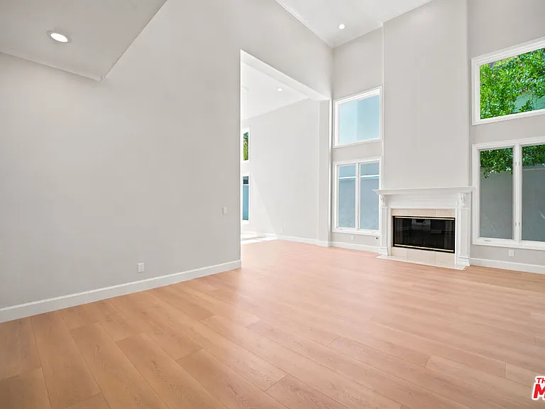 4324 Park Verdi — Photo 9