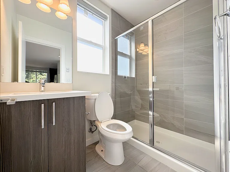 Brooklyn House — Photo 14