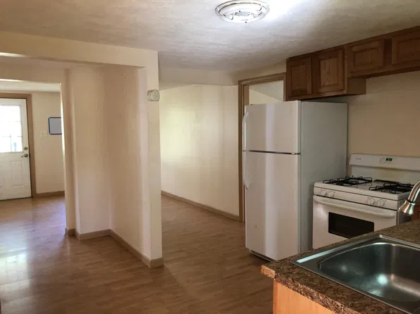 215 Burton Ave, Nutter Fort, WV 26301