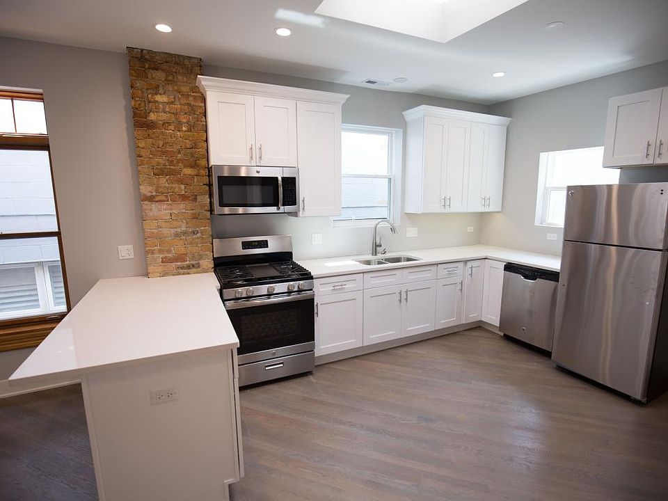 1st image of 1342 N Cleveland Ave #1
