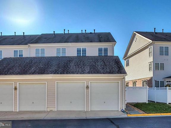 3rd image of 42466 Legacy Park Dr