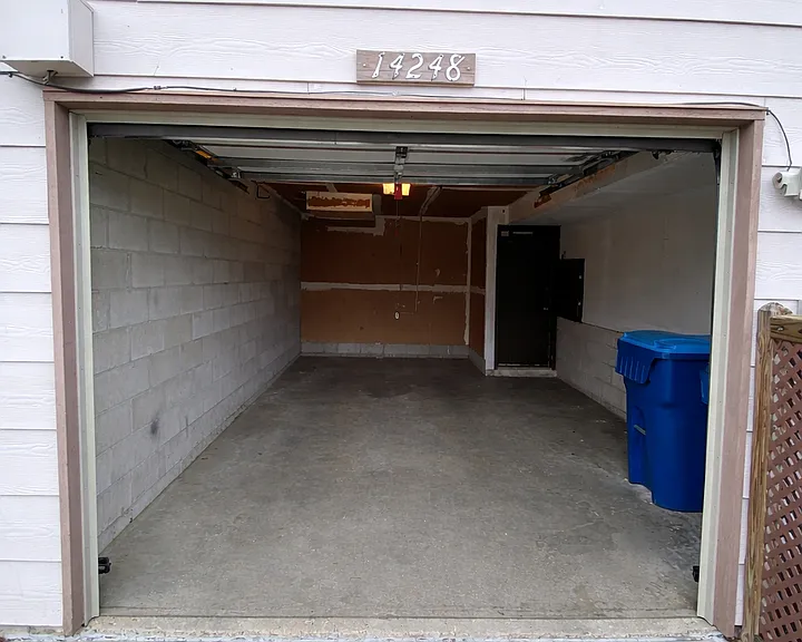 14248 Hemlock Ct N — Photo 10