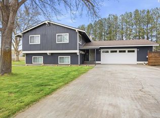 44002 E Abilene Ct, West Richland, WA 99353