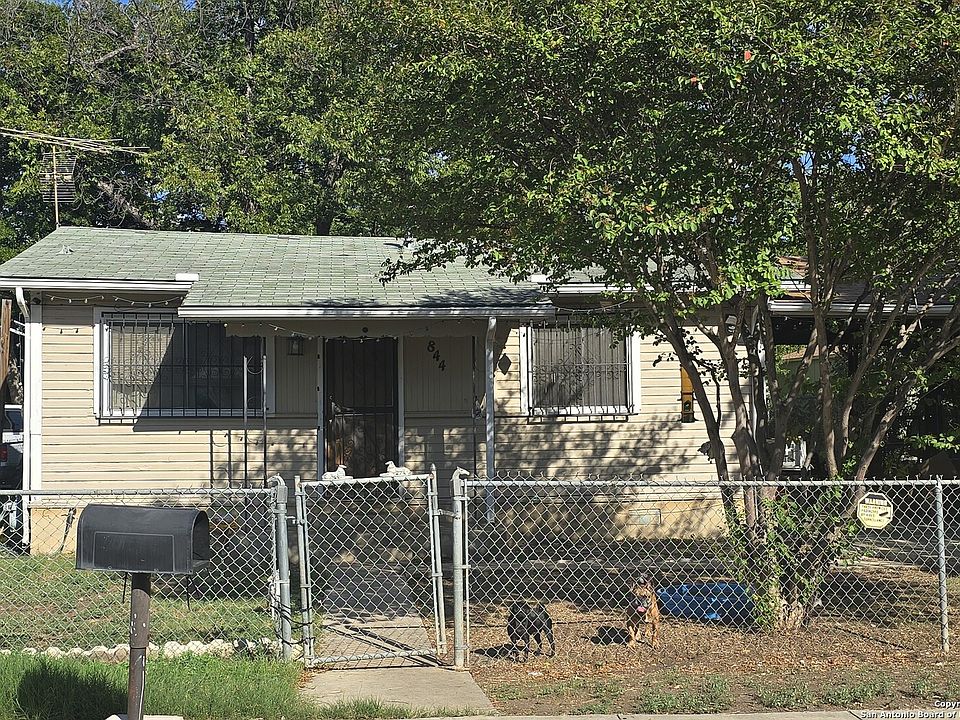 1st image of 844 S San Manuel