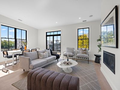 224 W 9th #PENTHOUSE 5, Boston, MA, 02127