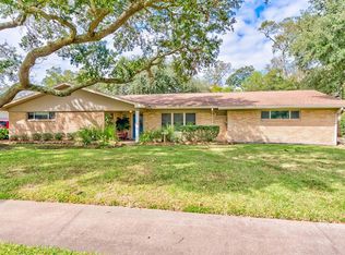 3316 Helena Ave, Nederland, TX 77627