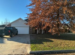 1277 Fox Trail Dr, Elkins, AR 72727