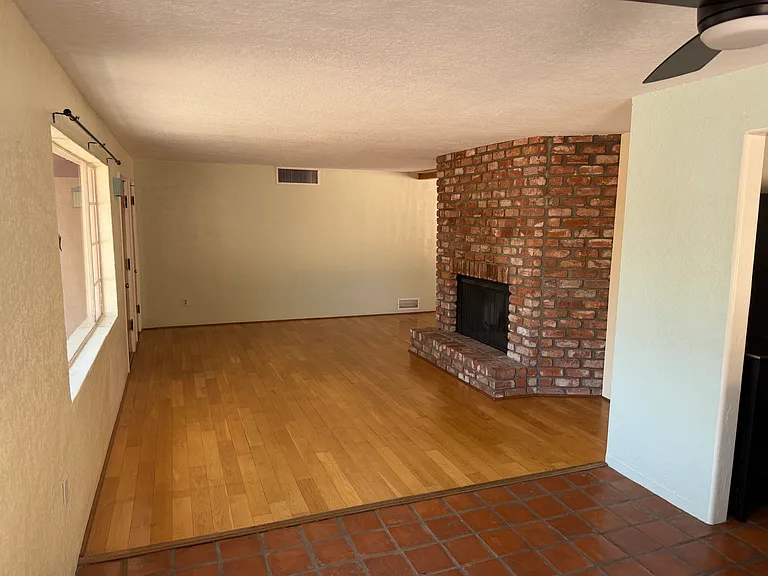 3357 E Pima St — Photo 12