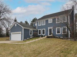 1059 Westberry Ct, Lake Zurich, IL 60047